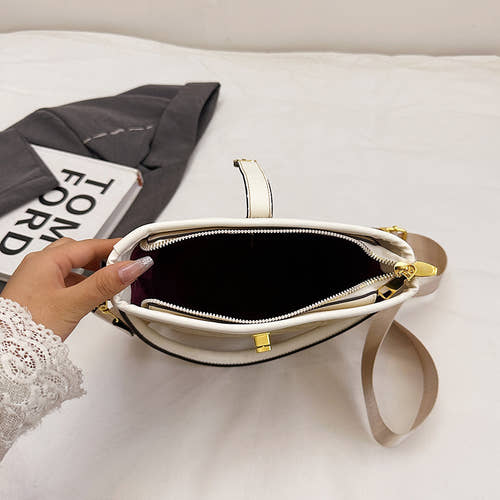 single shoulder crossbody handbag