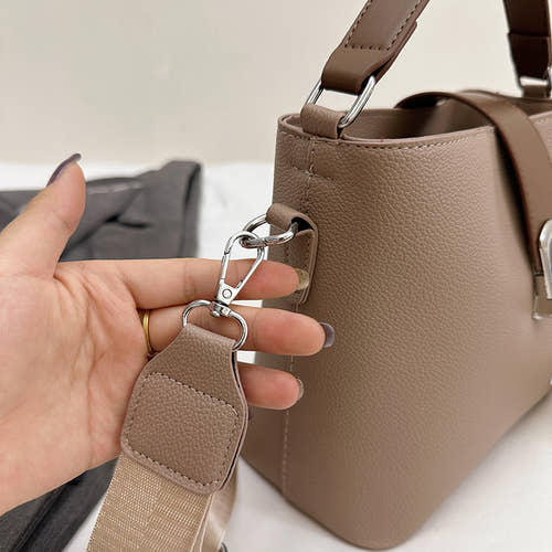 crossbody handbag