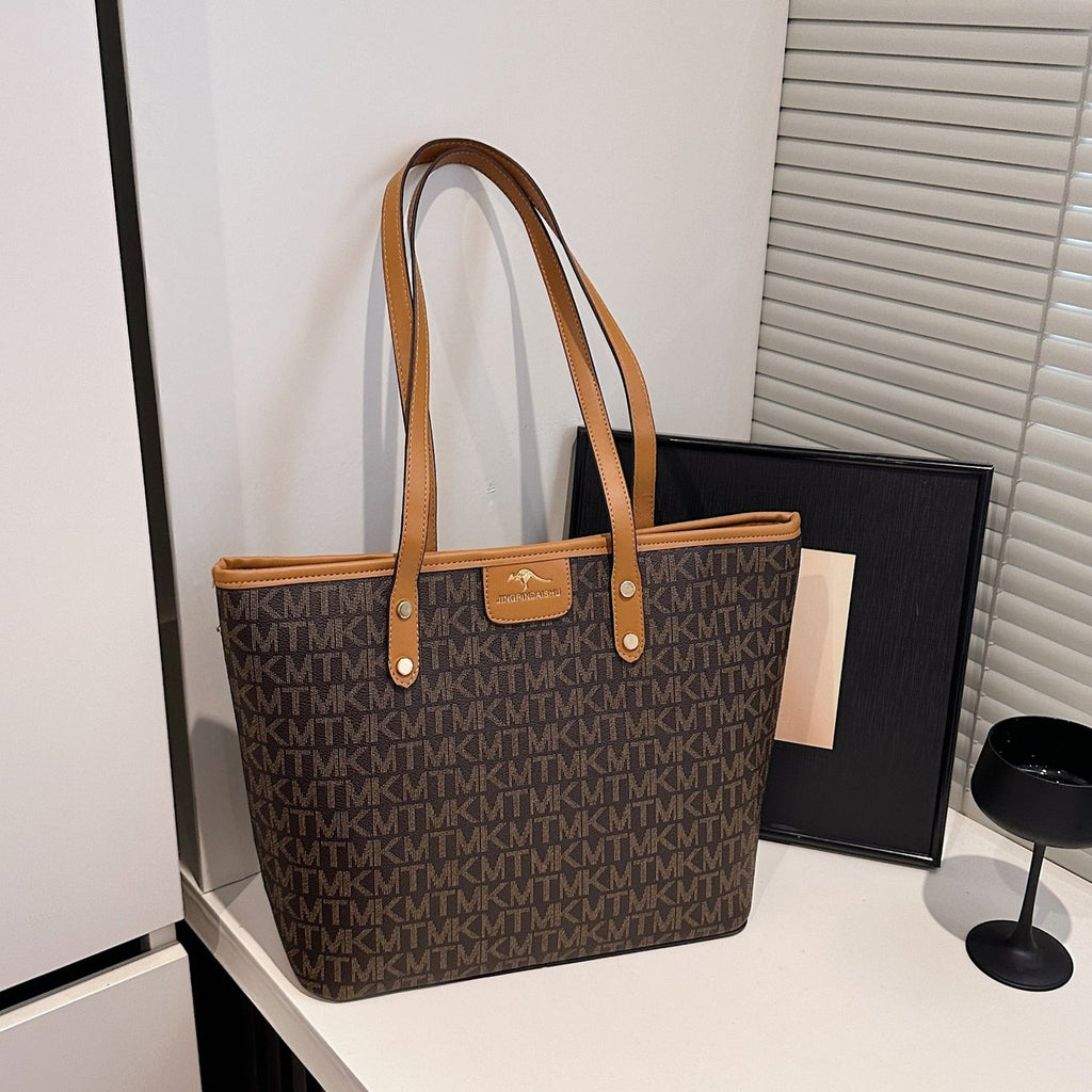 Elegant shoulder bag