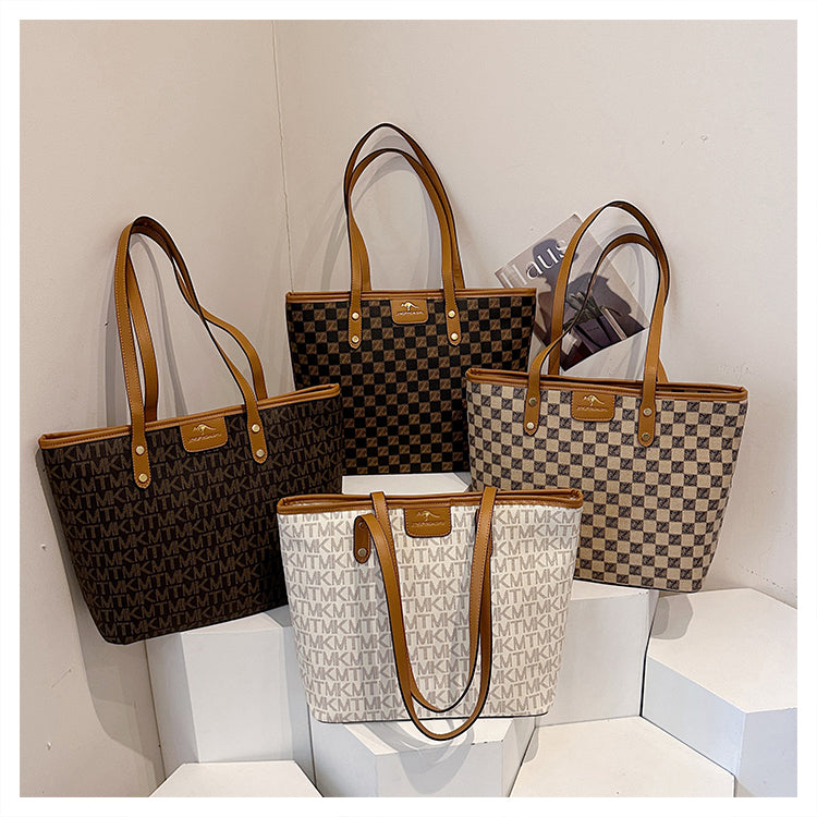 Elegant shoulder bag