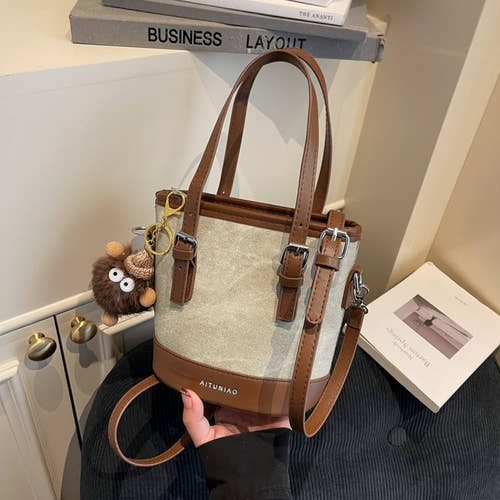 single shoulder crossbody handbag