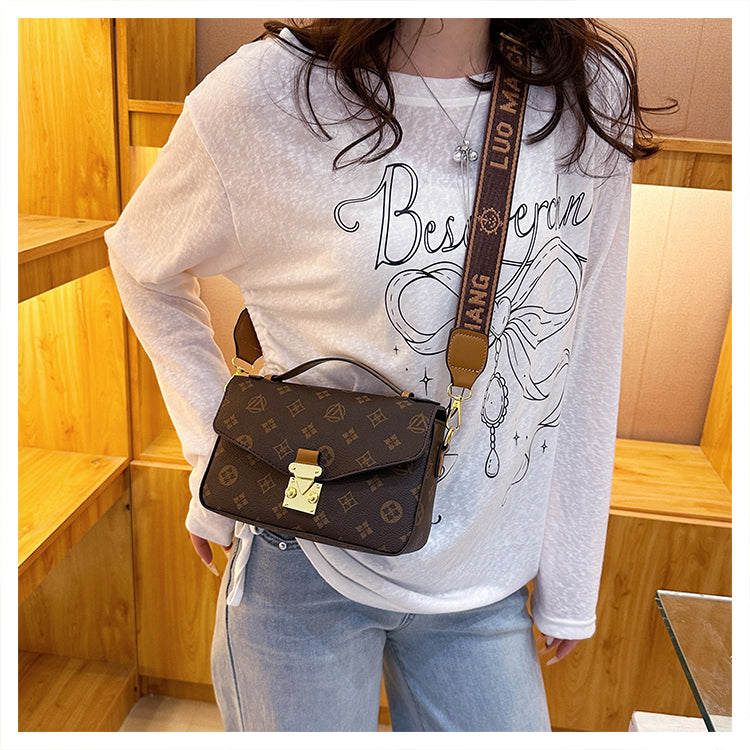 Small square shoulder bag