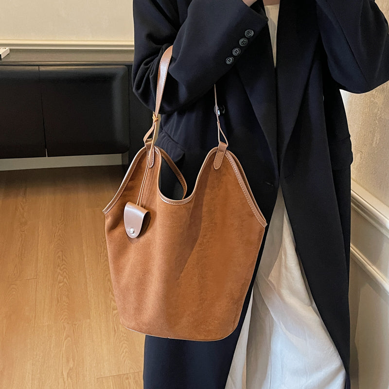 single shoulder handbag