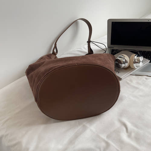 single shoulder handbag