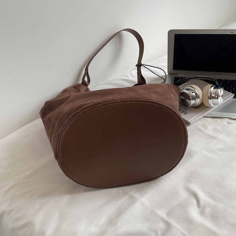 single shoulder handbag