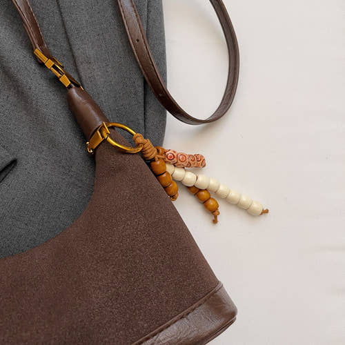 Elegant shoulder bag