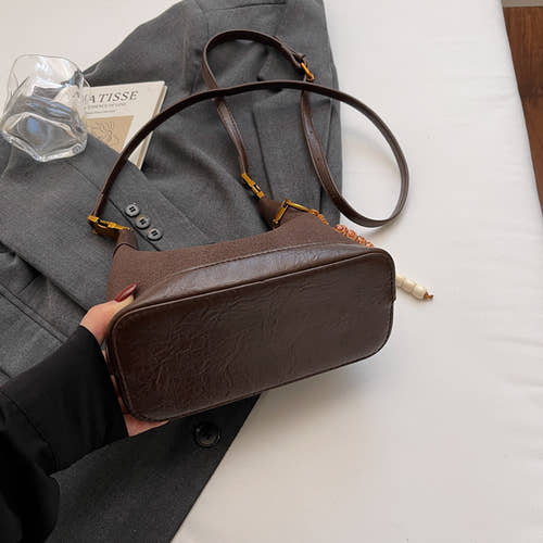 Elegant shoulder bag