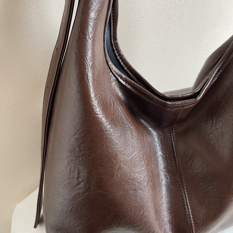 single shoulder crossbody handbag