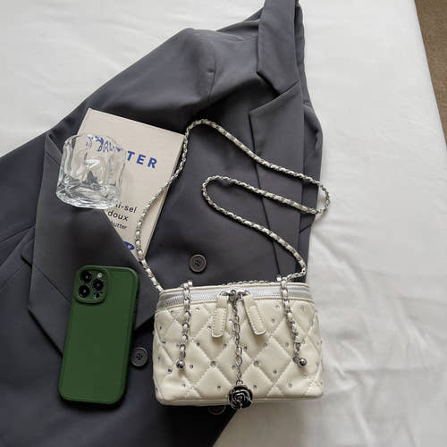 single shoulder crossbody bag