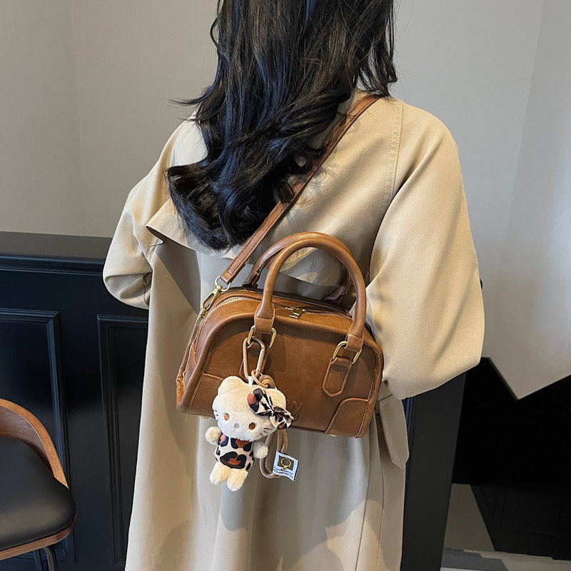 single shoulder crossbody handbag