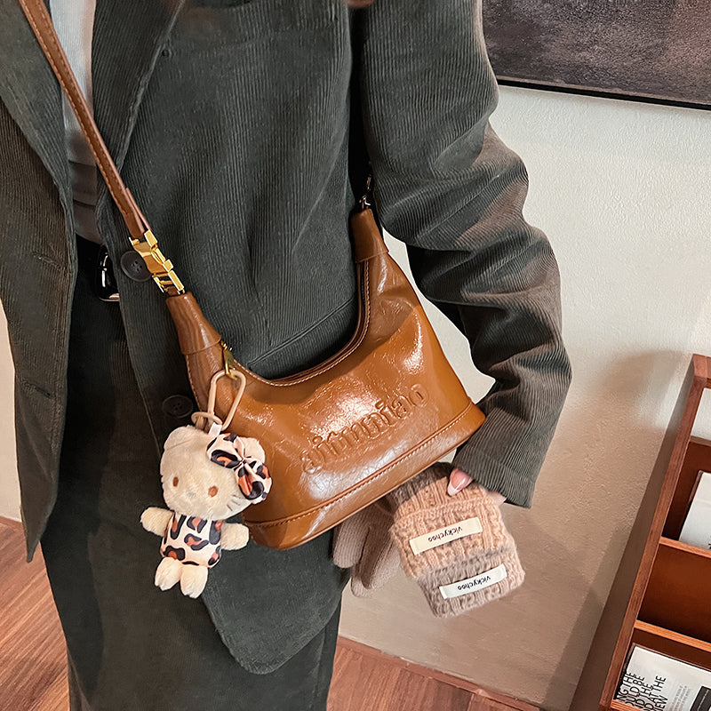 single shoulder handbag