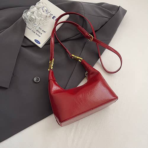 single shoulder handbag